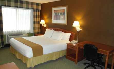 GuestHouse Inn & Suites Poulsbo