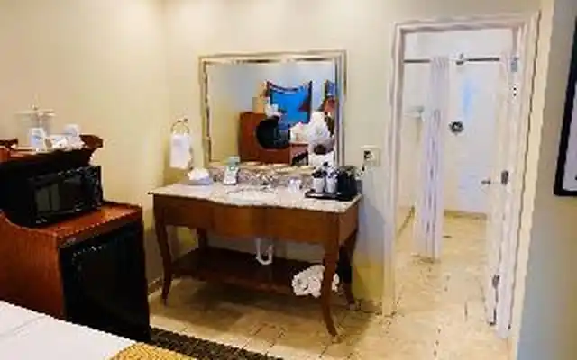 Best Western Swiss Clock Inn