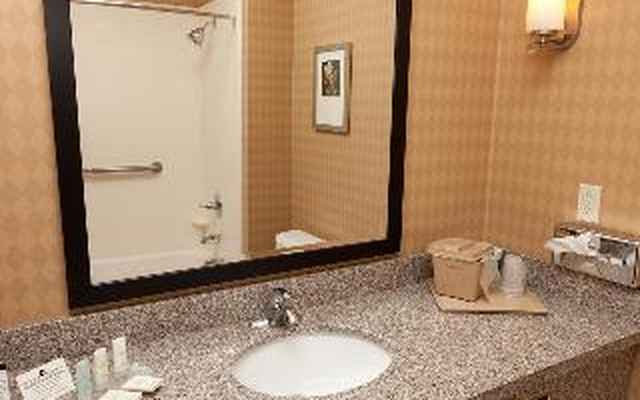 Comfort Suites