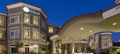 West Inn & Suites