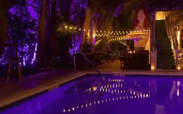 The New Hotel