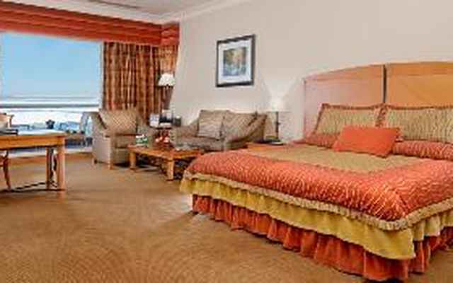 Al Raha Beach Hotel