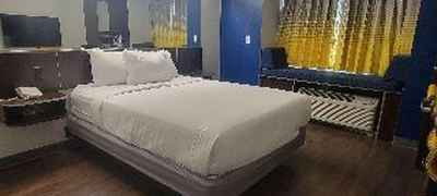 Microtel Inn & Suites by Wyndham Council Bluffs