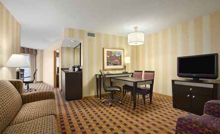 Embassy Suites by Hilton Minneapolis Airport