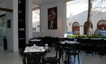 San Isidro Plaza Hotel