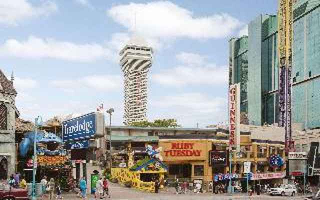 Travelodge Niagara Falls at the Falls