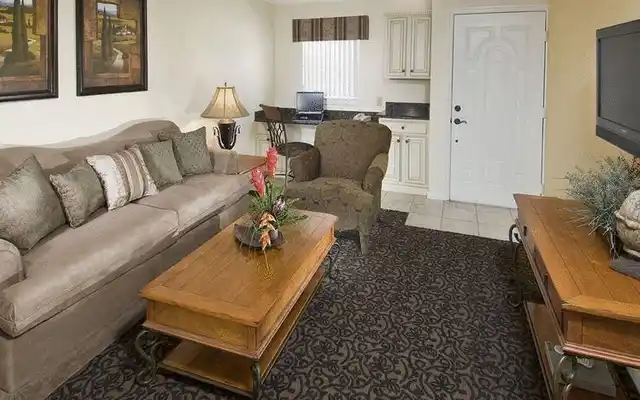 Toscana Suites