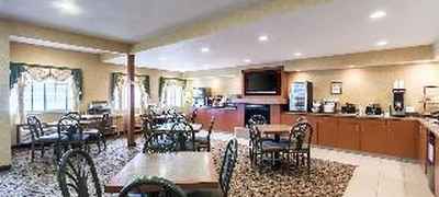 Econo Lodge Inn & Suites West