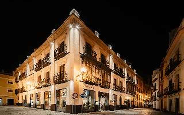 Hotel Unuk