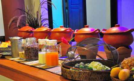 Navatara Phuket Resort