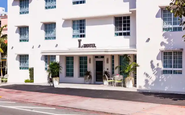 L Hotel
