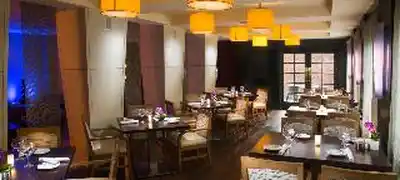 Le Montrose Suite Hotel