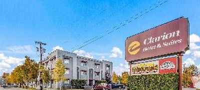 Regency Fairbanks Hotel