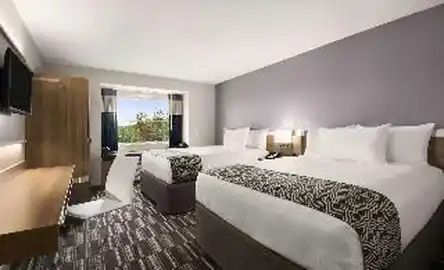 Microtel Inn & Suites