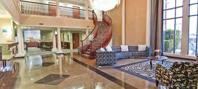 Holiday Inn Express & Suites Lake Charles