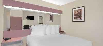 Microtel Inn & Suites by Wyndham Erie