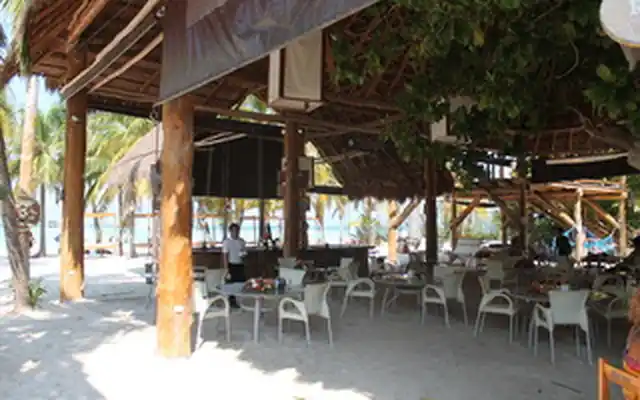 Hotel Cabanas Maria Del Mar