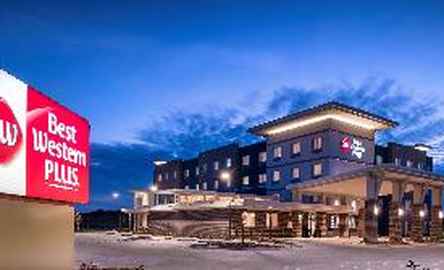 Best Western Plus West Lawrence 