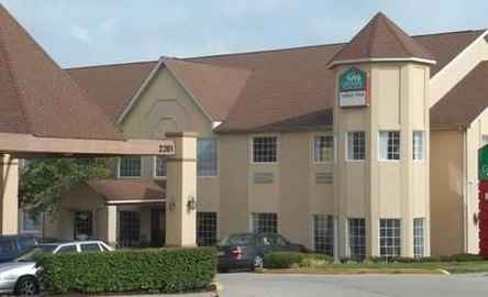GuestHouse Inn & Suites Lexington