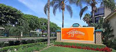 Tropicana Inn & Suites in Anaheim