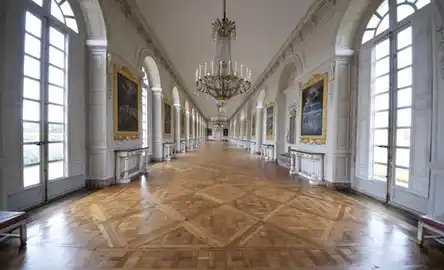 Versalhes com audioguia e transfer para Paris