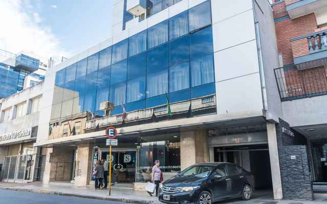 Docta Suites Apart Hotel