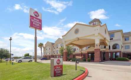 Best Western Plus Victoria Inn & Suites