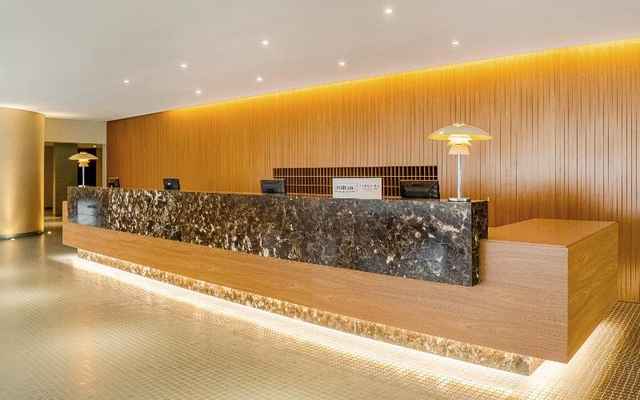 Hilton Almenat Tapestry